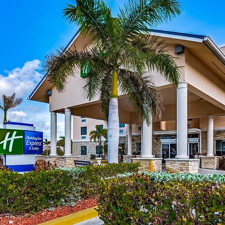 Holiday Inn Express & Suites Lantana By Ihg Exterior photo