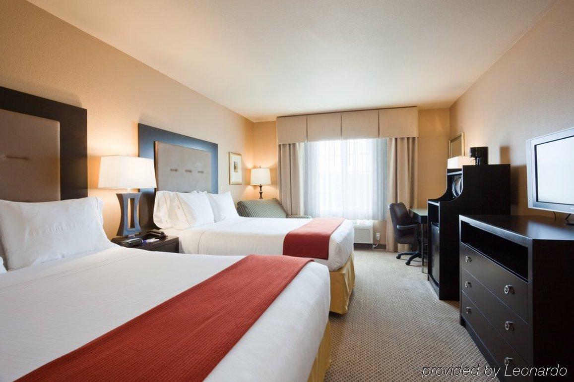Holiday Inn Express & Suites Lantana By Ihg Exterior photo